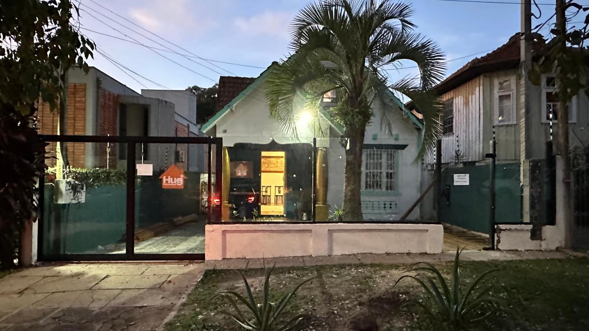 Hostel Hug Brasil Curitiba Exterior foto